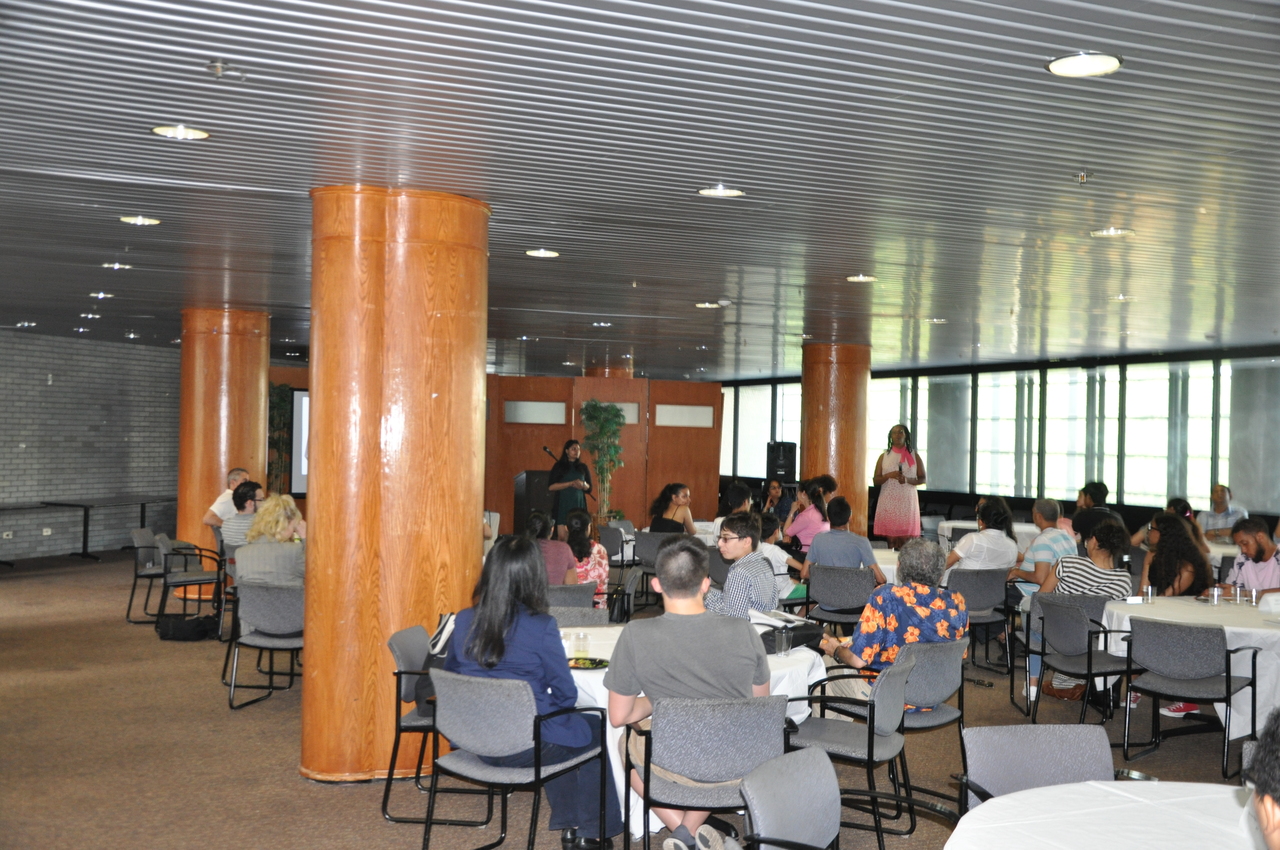 HIRES-Reception012